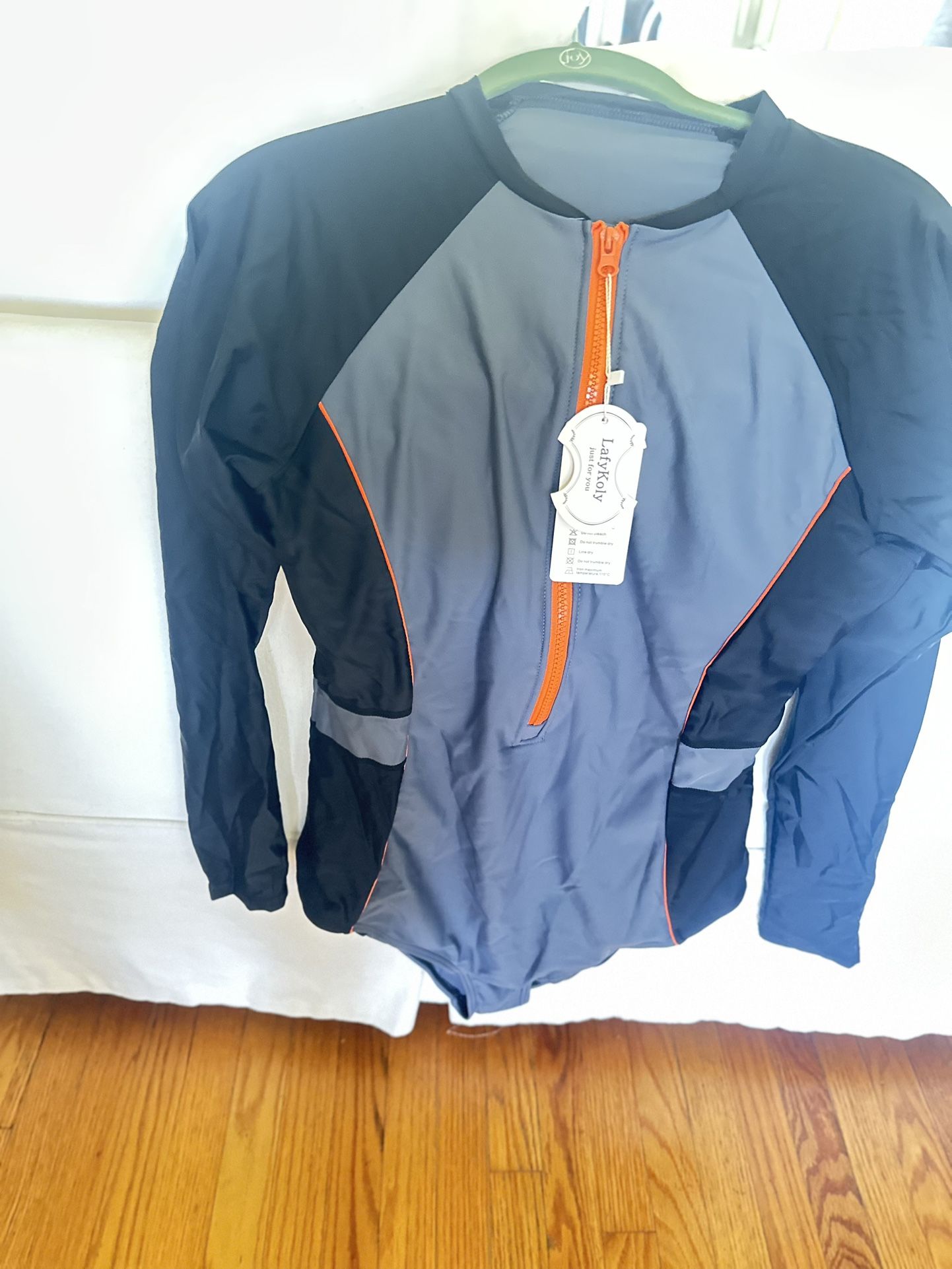 LafyKoly Women’s One Piece Long Sleeve Rash Guard Swimsuit Swimwear Bathing Suit