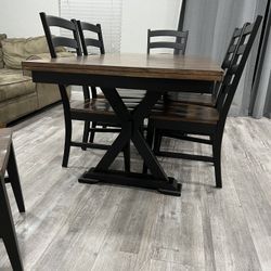 Dining Table And Chairs Wood Table With 6 Chairs ! Kitchen Table ! Table With Leaf ! Free Delivery 