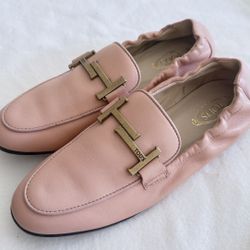 Tod's women's leather loafers 