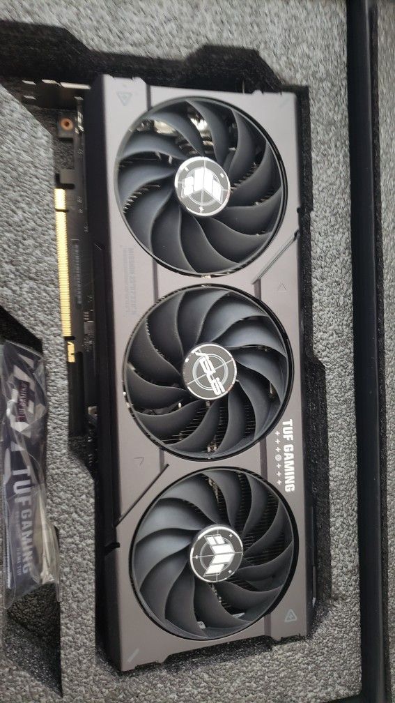 RTX 4070 (Like New)