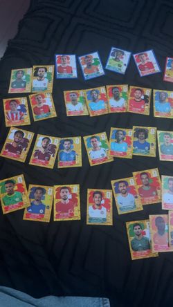 Panini sticker Gold version lot of 44 - 4 blue crumbles and 1 red crumbs