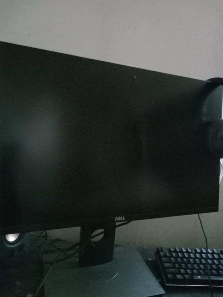 Dell Gaming S2716DGR 27.0" QHD Wide 1440p Screen LED-Lit Monitor with G-SYNC