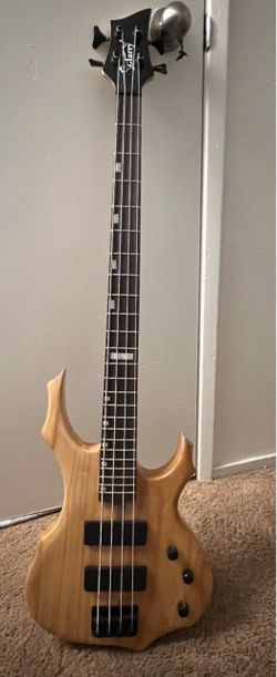 Beginners bass guitar