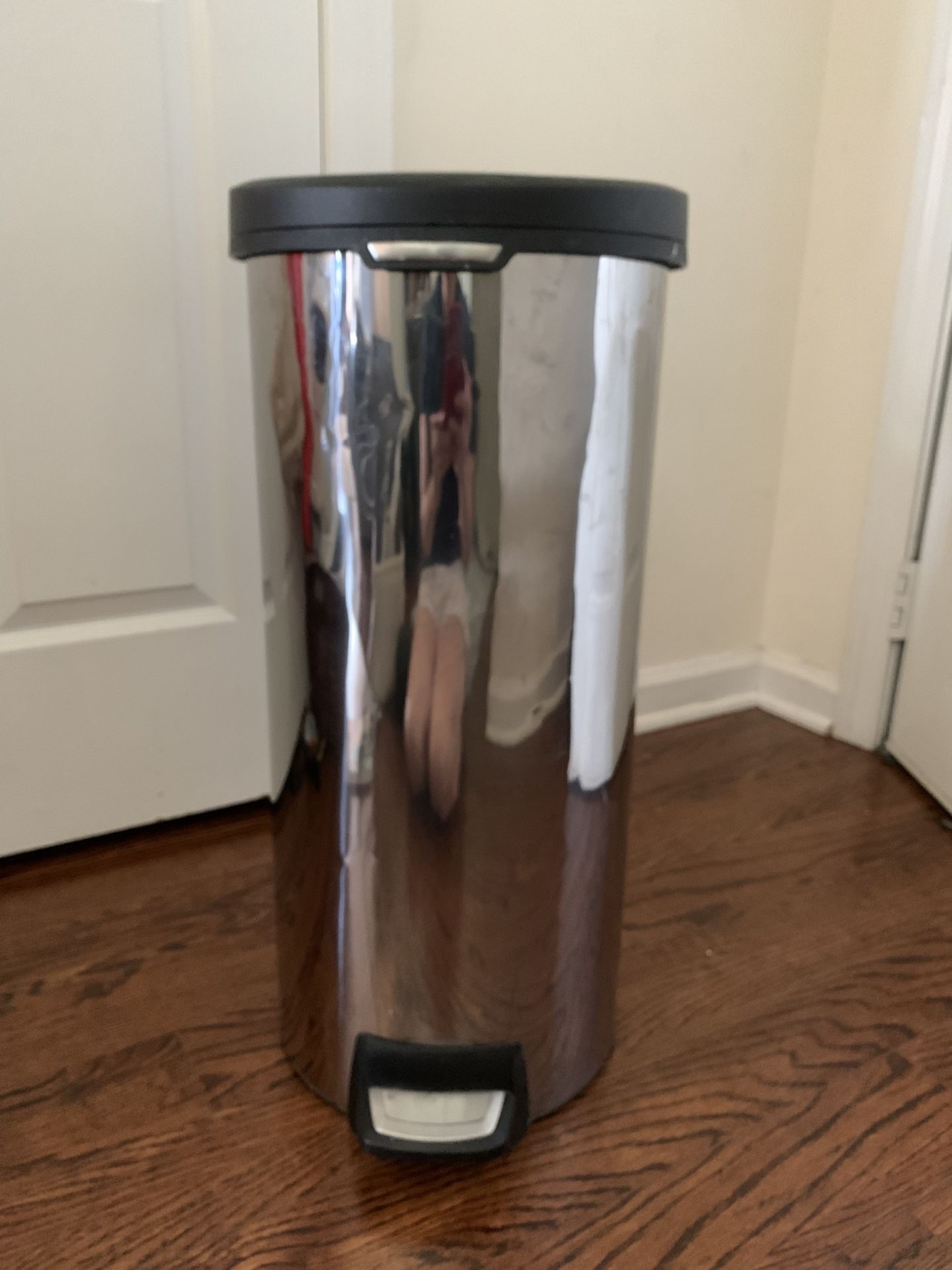 Stainless Steel  Garbage Can 