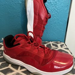 Nike Air Jordan - Men 11.5
