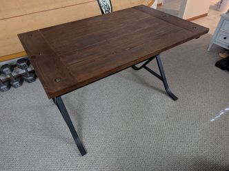Table / desk