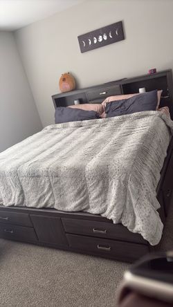 Madison Gray King Storage Bed