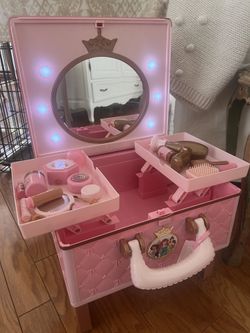 Disney Play Vanity Set