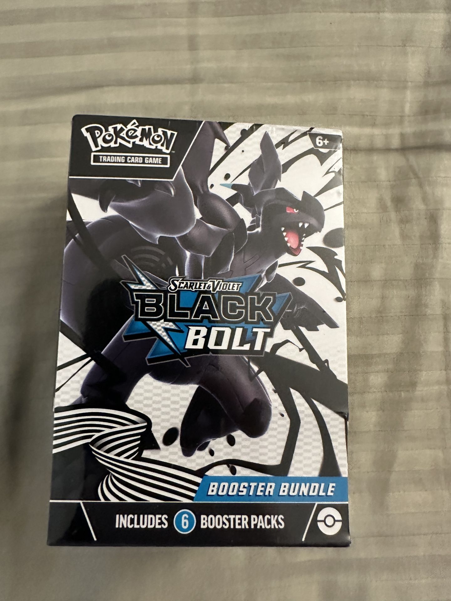 Pokemon TCG - Scarlet & Violet Black Bolt Booster Bundle