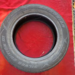 215 65 17  ARIZONAN SILVER EDITION 3
DOT# IN PICTURES 
11525 S HALSTED DUNKIN DONUTS/7111.S WESTERN WALGREENS DELIVERY 
20$  CASH ONLY AS IS 