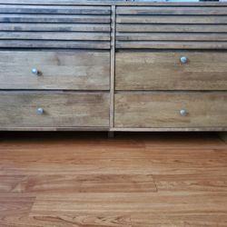 4 Drawer Dressor 