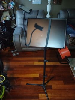 Brand new laptop top stand