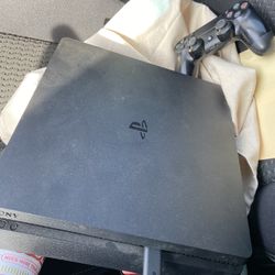 PS4 Slim
