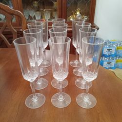 "Crystal"..Wine Glasses (12)