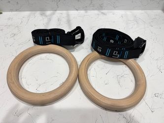 Wooden Gymnastics Rings w/Straps