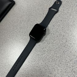 Apple Watch Series 8 (Cellular)