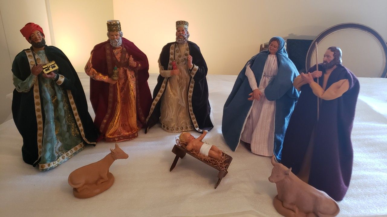 Nativity Scene Dolls for Christmas 