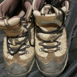 Mens Hiking Boots sz 8