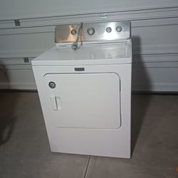 Maytag Electric 240 Volt Dryer NOT GAS Excellent Working Condition 