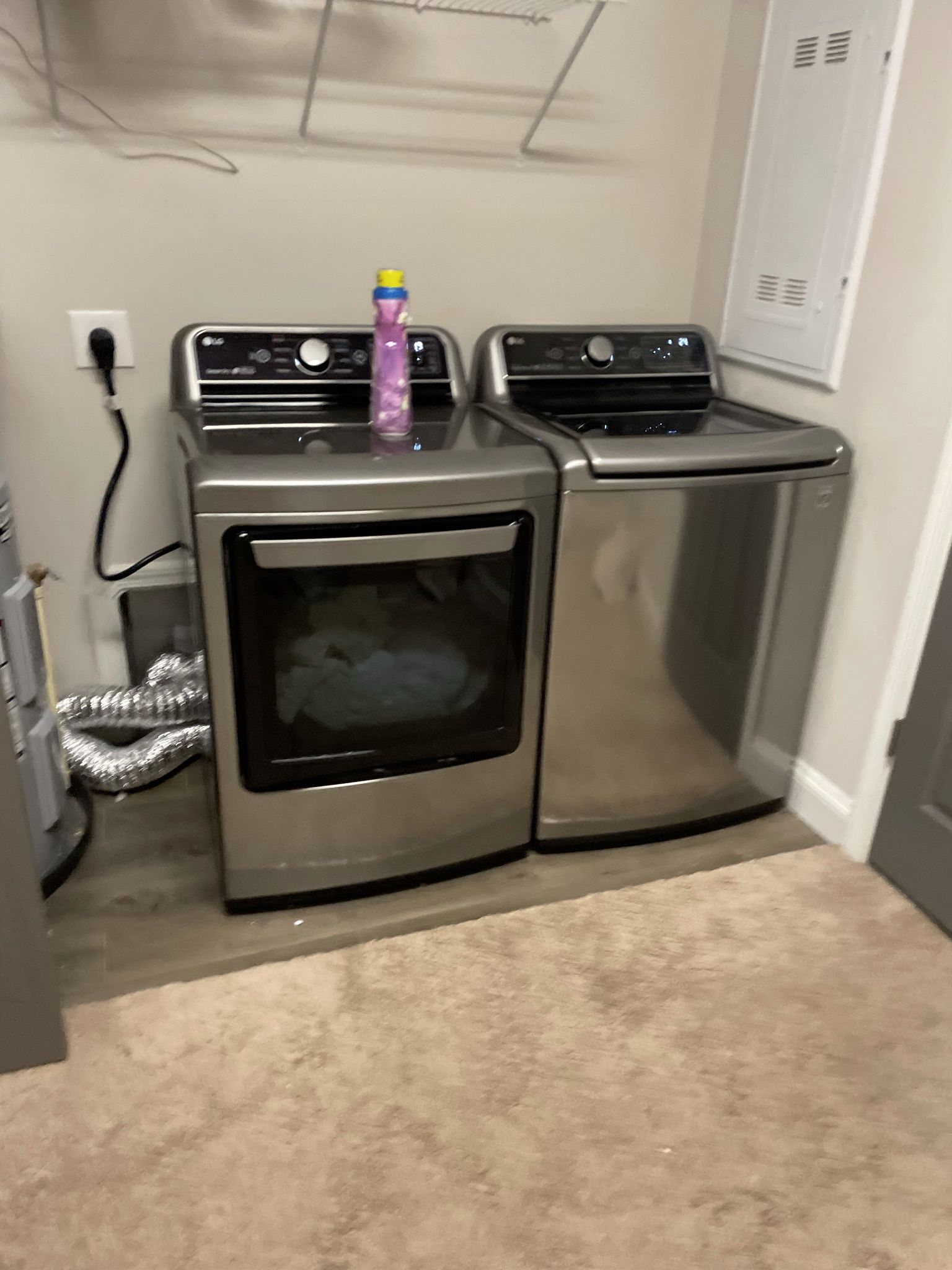 Samsung LG Smart Washer And Dryer.