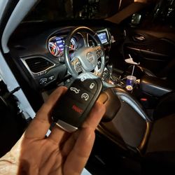 Llaves De Autos / Car Keys And Remotes 