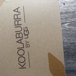 Koolaburra by Ugg black slip ons