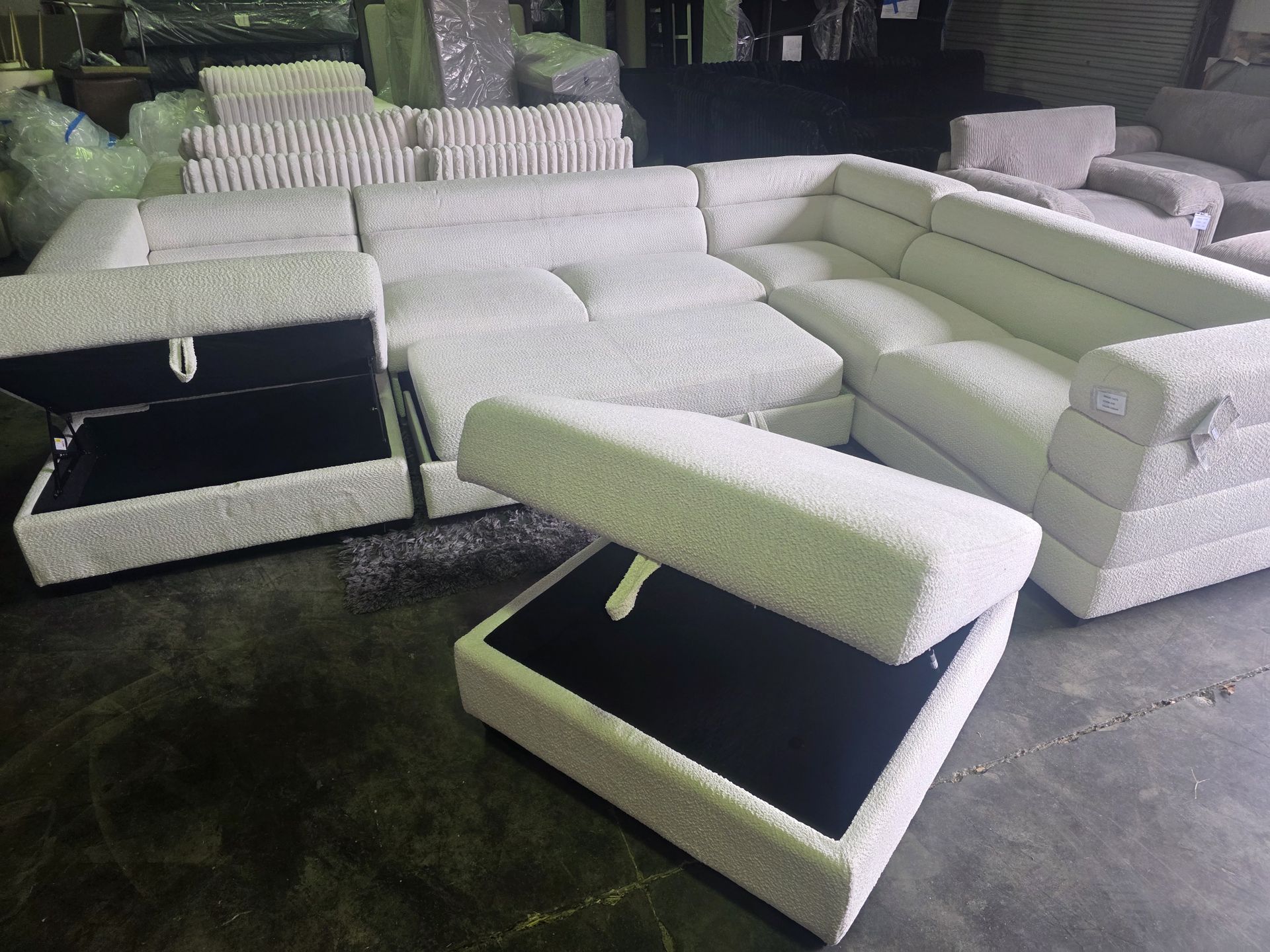Brand New Lifestyle Eve Cream 4 pc Super Sleeper Sectional w with Storage Ottoman