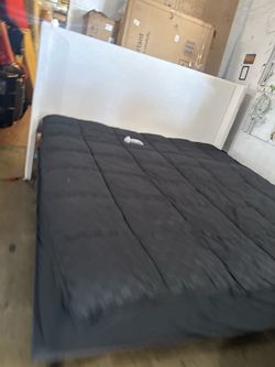 King bed new
