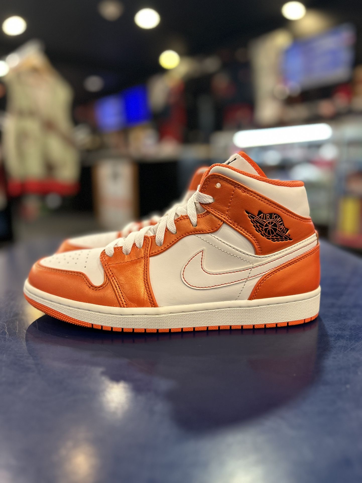 Nike Air Jordan 1 Mid Electro Orange Size 10