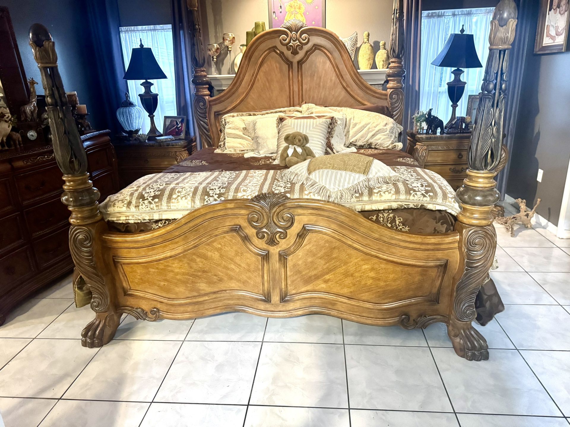Tracy Has! A “Collezione Europa” / Michael Amini King Size Bedroom Set