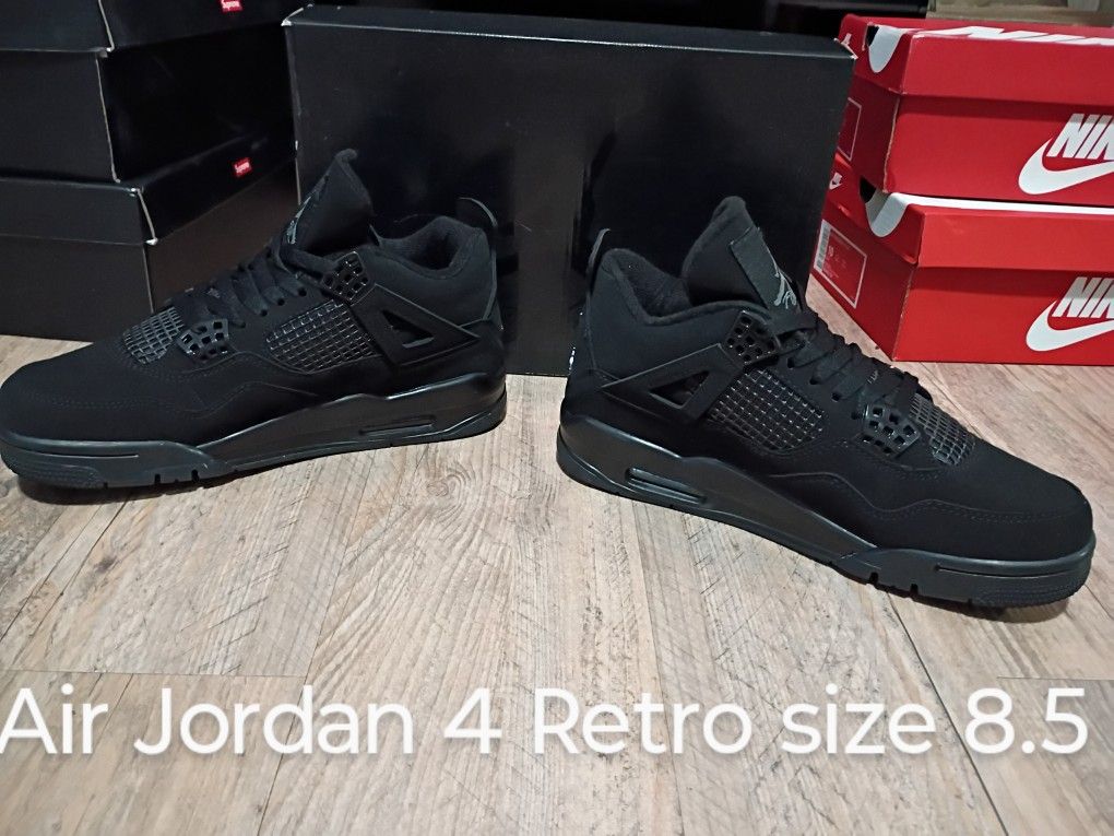 Air Jordan 4 Retro