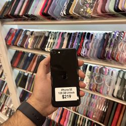 iPhone SE 128GB unlocked 