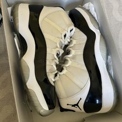 Air Jordan 11 “Concord” – OG Retro  – Excellent Condition