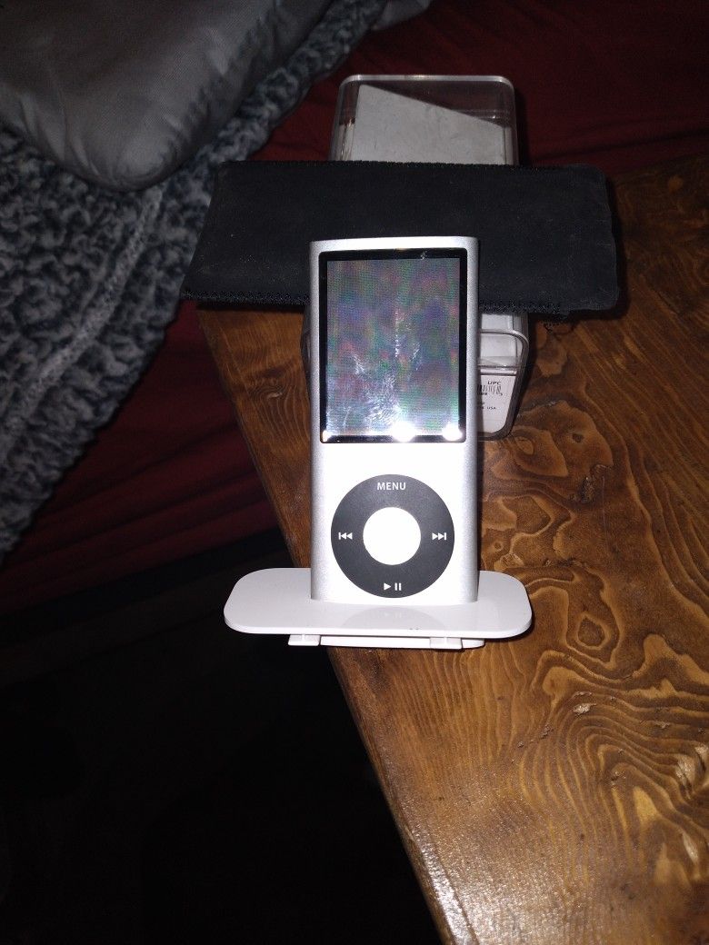 Ipod Nano 8gb, In The Box