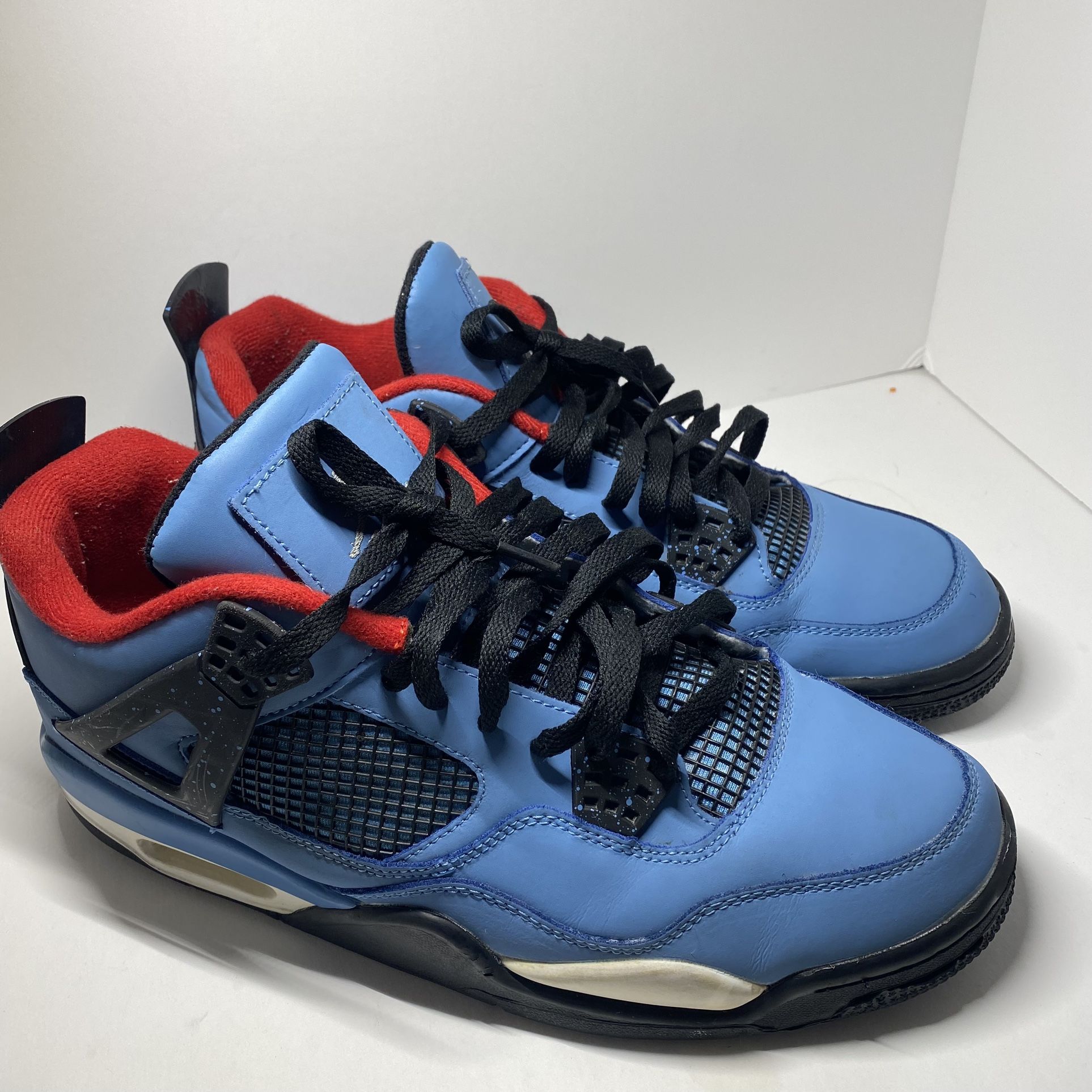 Travis Scott’s 4’s