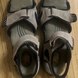 Worn Once Men’s Sandals 