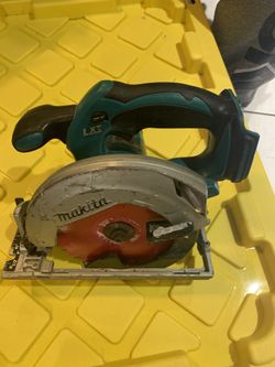 18v Makita  6 1/2 Circular Saw No Batery No Charger Tool Only 