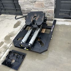 5th wheel hitch for short bed