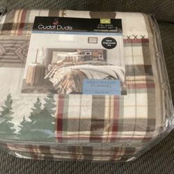 Brand New in Unopened Package Cuddl Duds Cal King Patchwork Lodge Flannel Sheet Set