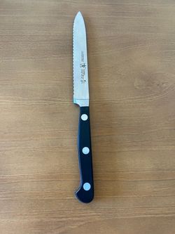 ZWILLING HENCKELS classic 5 inch, Serrated Utility Knife