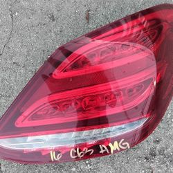 2015 2016 2017 2018 MERCEDES BENZ C63 AMG PASSENGER TAIL LIGHT LAMP