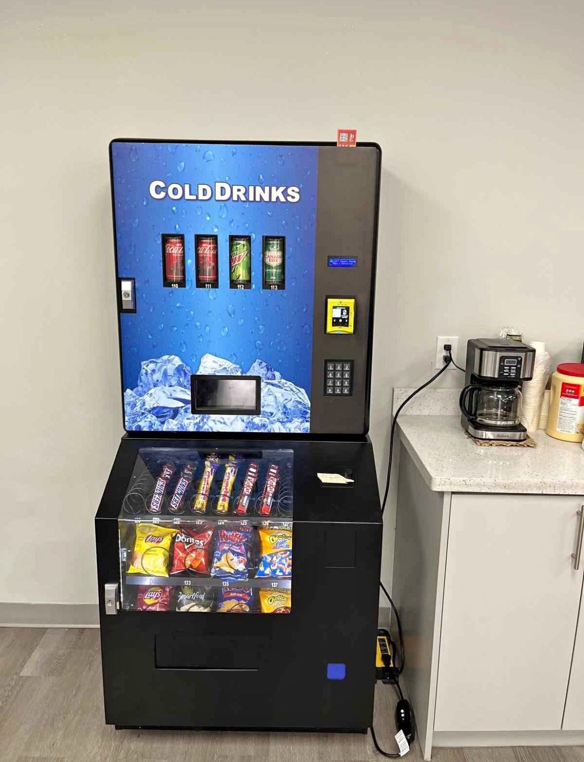 Vending Machine & A Credit Card Reader