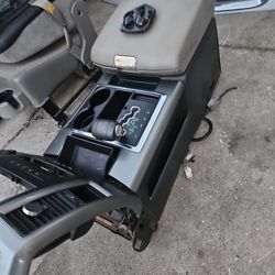 Ram cener console 2010 1500 crewCab