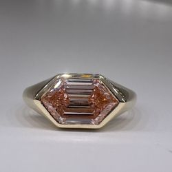 1.56 Carat Fancy Vivid Pink VVS2 Hexagon Bezel Diamond Engagement Ring 