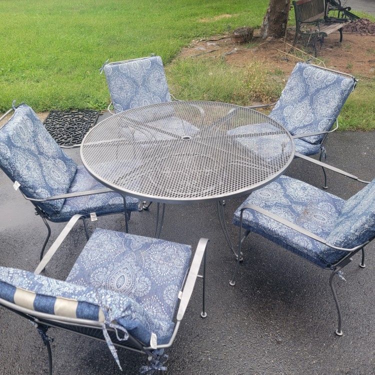 Table And Chairs