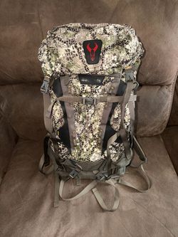 Badlands Hunting Backpack Camo brand new