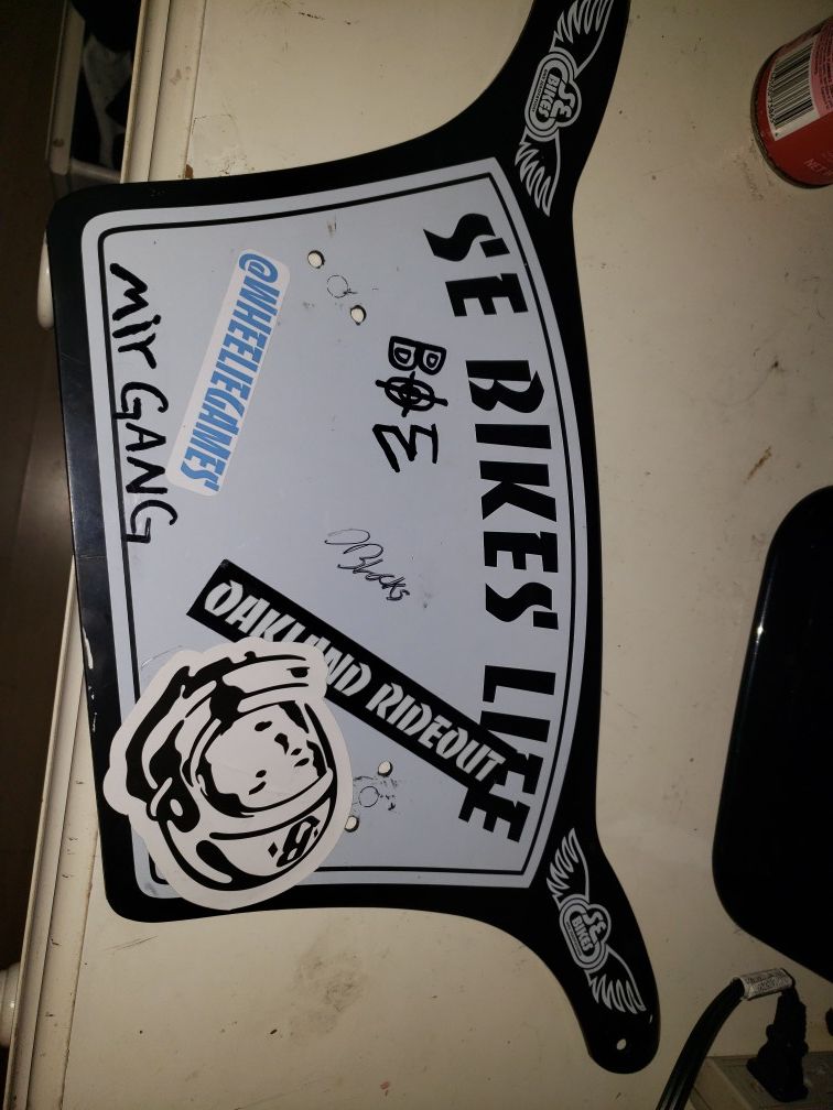 Se bike life plate (d blocks signature)