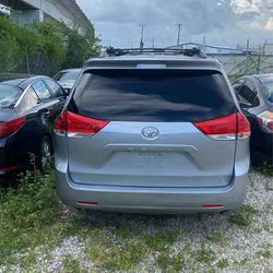 2014 Toyota Sienna
