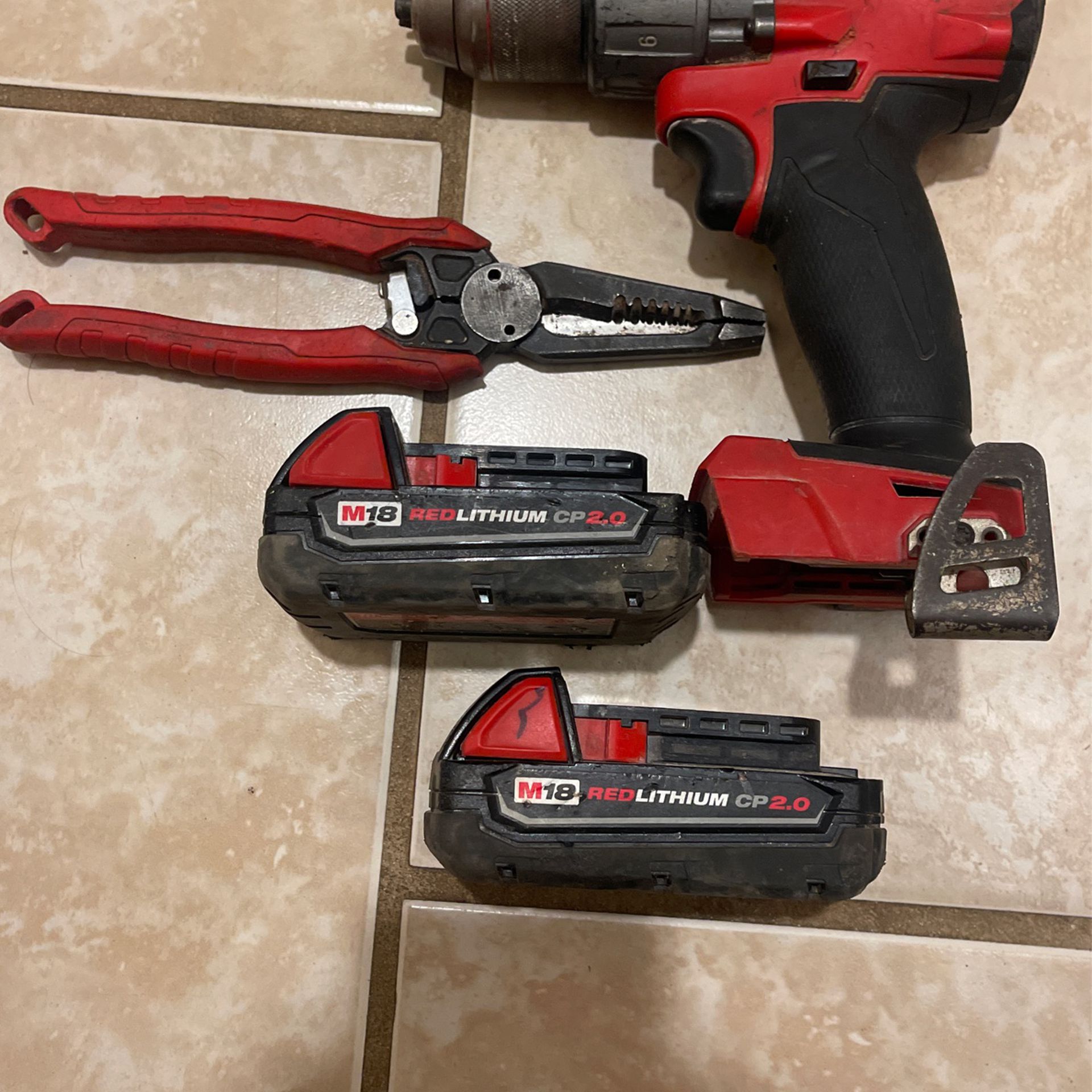 Milwaukee Hammer Drill With Battery’s 