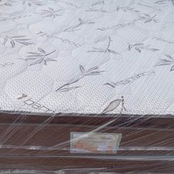 Brand New Queen Size Pillowtop Mattress Included Box Spring Free Delivery 